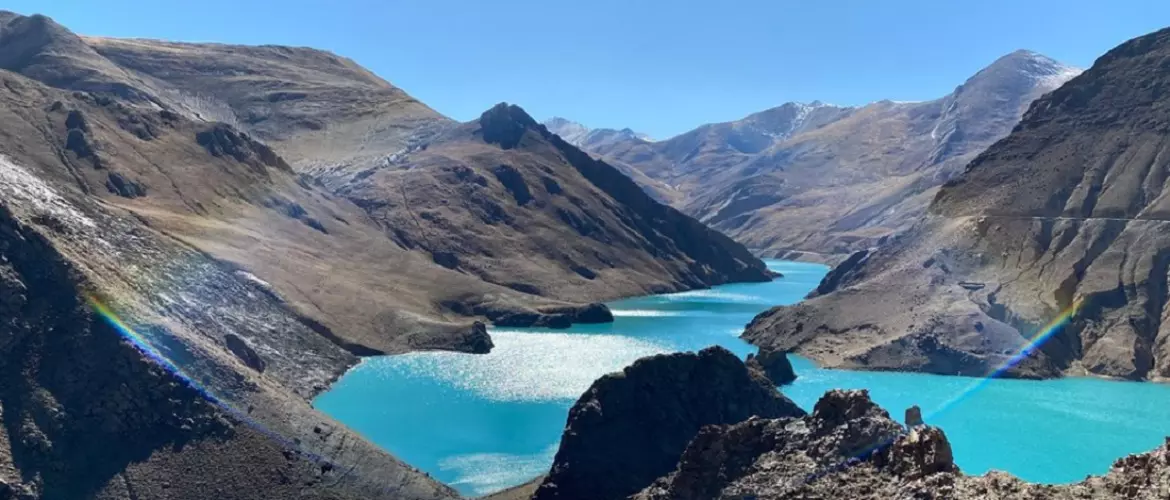 Yamdrok Lake and <yellow-tag>Karola Glacier</yellow-tag>